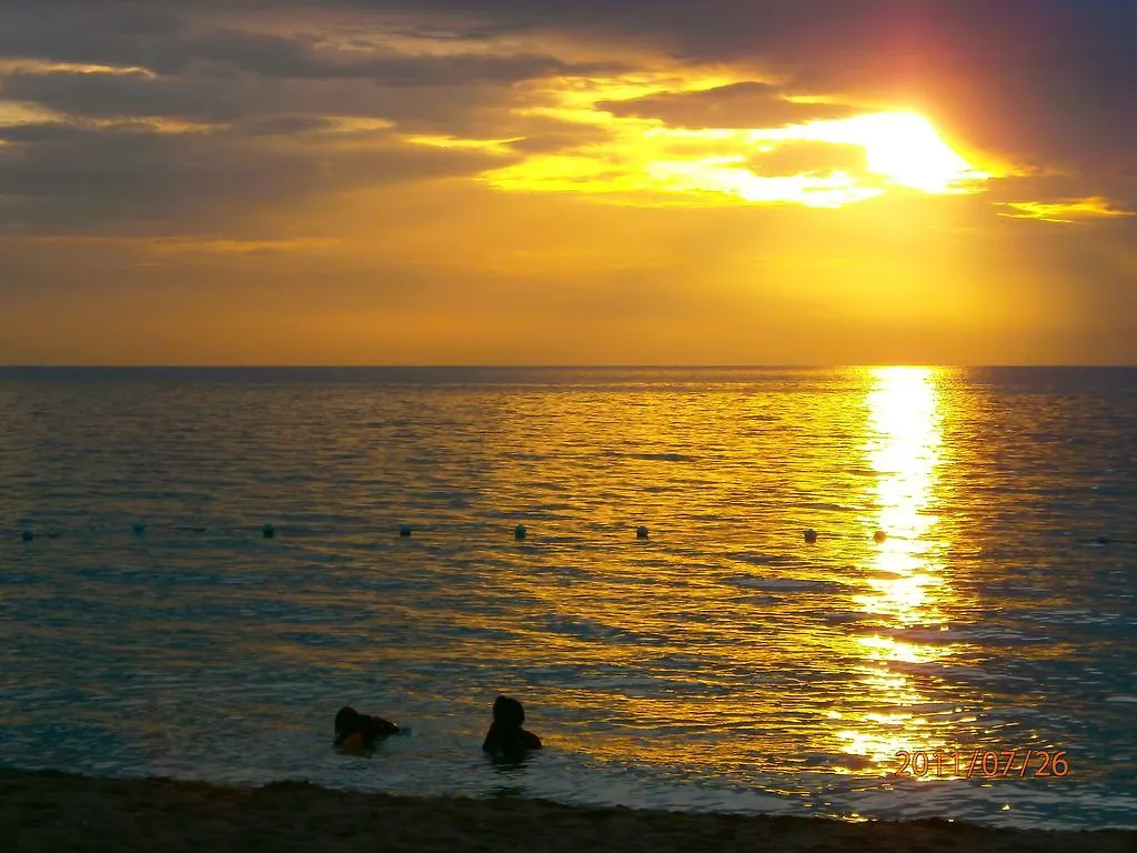 Coral Seas Beach Negril 2*,  Jamajka